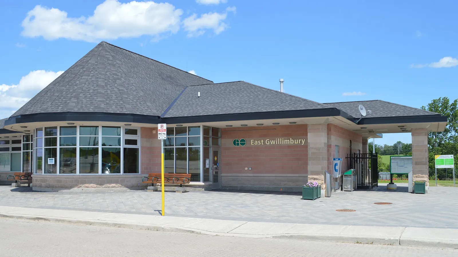 East Gwillimbury GO Station main building