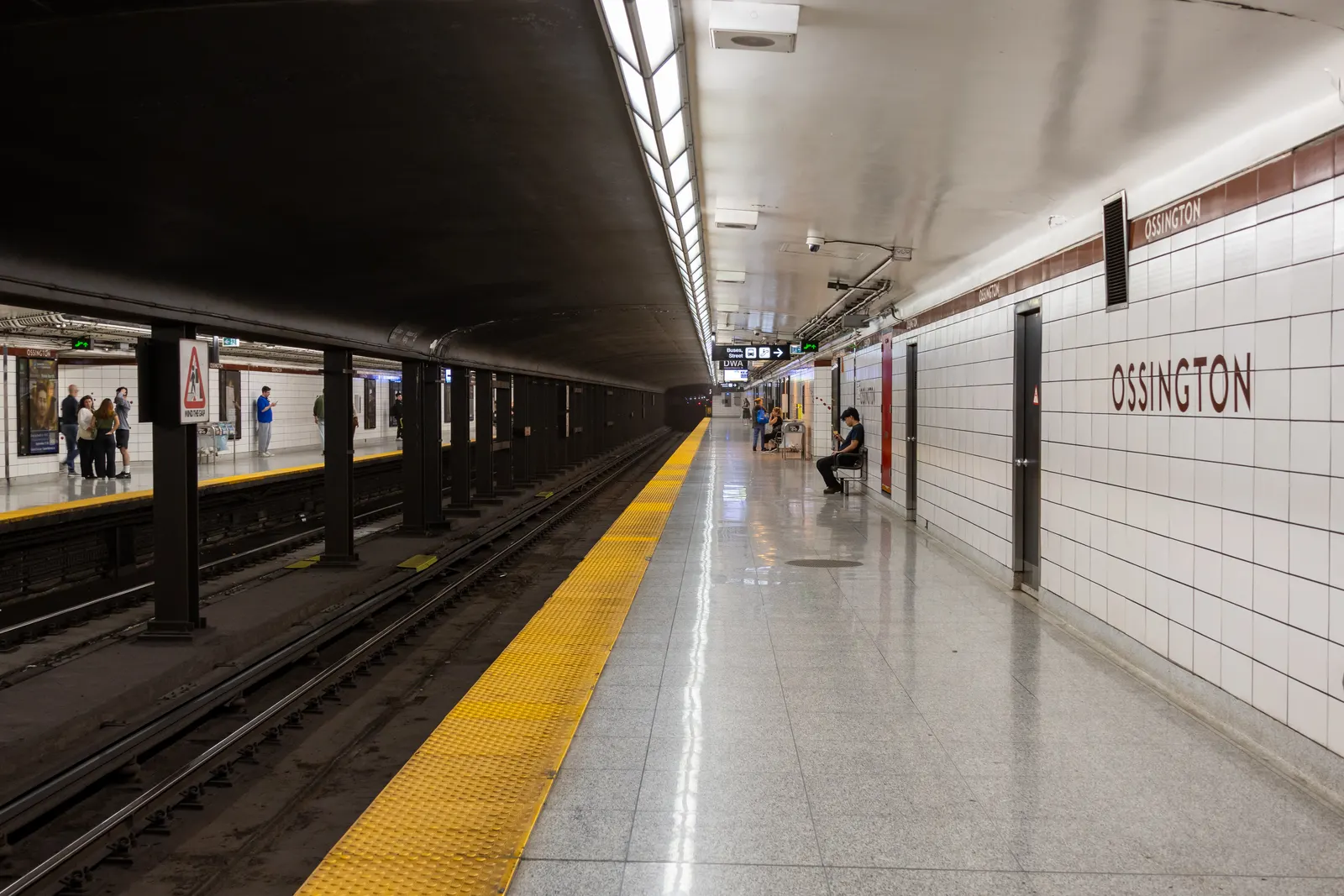 Platform at Ossington station for westbound to Kipling