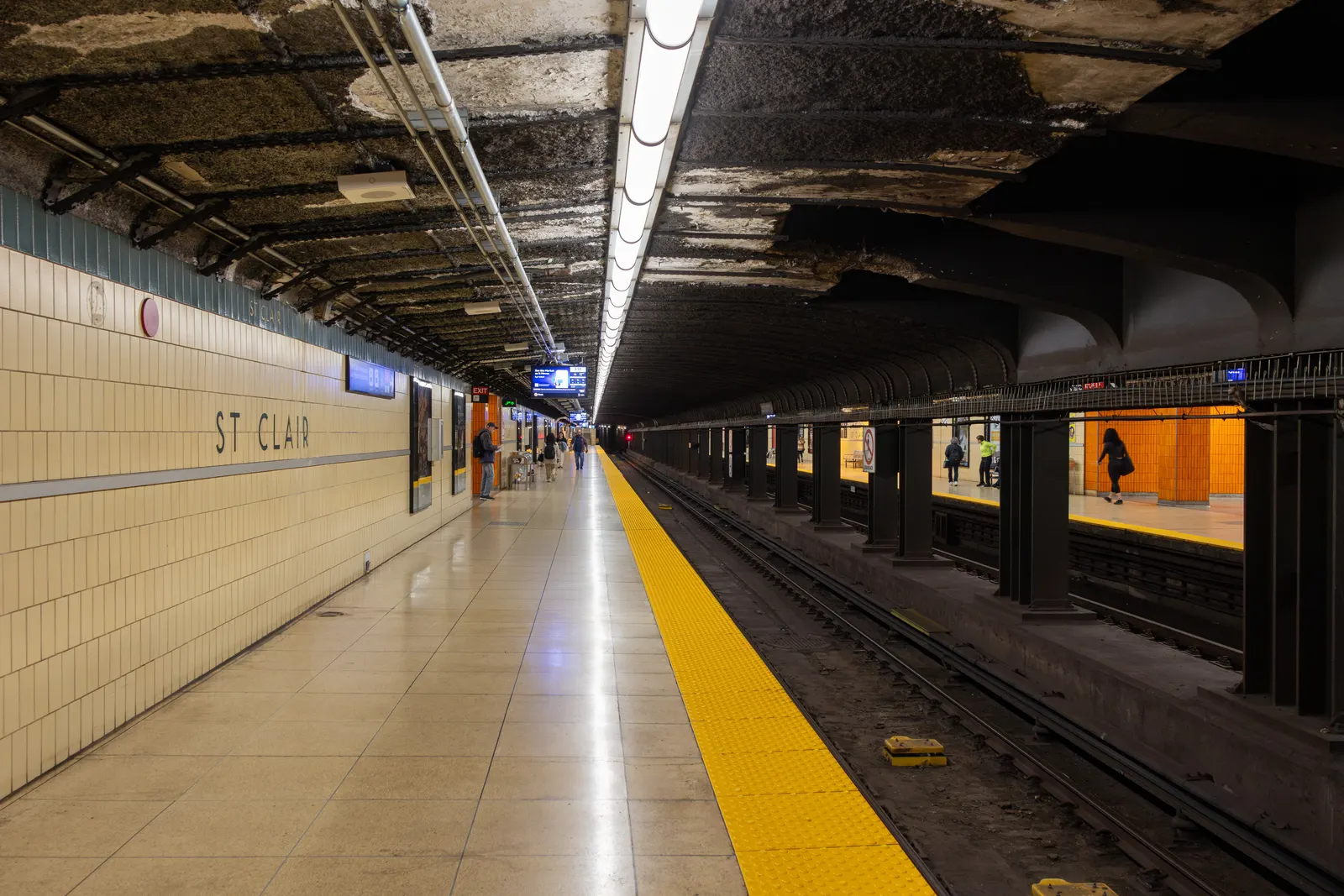 Platform at St Clair station for northbound to Finch
